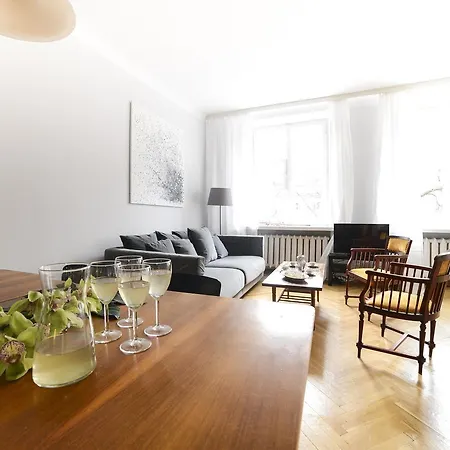 Designers In The Old Town Apartment